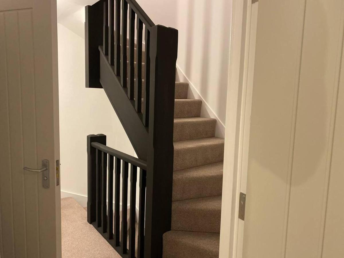 Beautiful 4-Bed House In Lincoln- Close To Centre Exterior photo